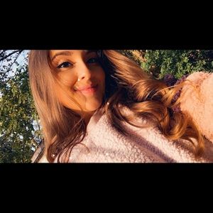 Meet your Posher, Paros